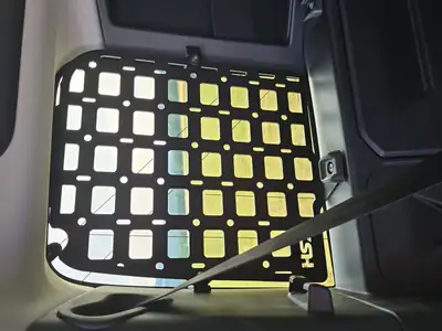 Land Rover Defender 110 3.0 D I6 250 — Le SUV 7 places robuste et équipé — Miniatur 17