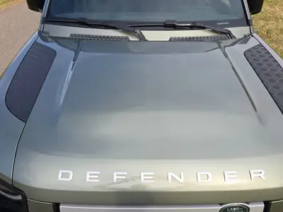 Land Rover Defender 110 3.0 D I6 250 — Le SUV 7 places robuste et équipé — Miniatur 20