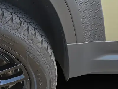 Land Rover Defender 110 3.0 D I6 250 — Le SUV 7 places robuste et équipé — Miniatur 21