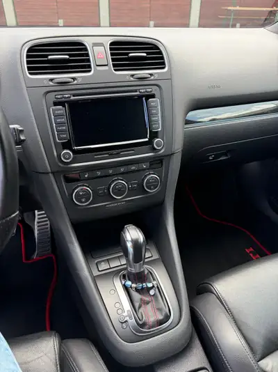 VW Golf 2.0 TSI GTI DSG — Sportive mythique, 210 ch et boîte auto — Thumbnail 12