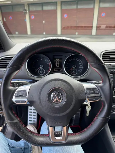 VW Golf 2.0 TSI GTI DSG — Sportive mythique, 210 ch et boîte auto — Thumbnail 13