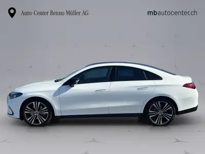 Mercedes-Benz CLA 350 Progressive 4Matic — Berline électrique premium, quasi neuve avec 20 km — côté