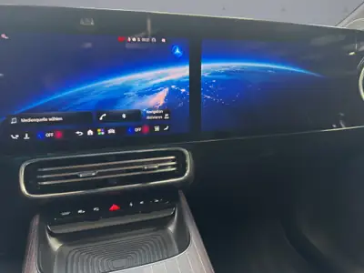 Mercedes-Benz CLA 350 Progressive 4Matic — Berline électrique premium, quasi neuve avec 20 km — Miniature 14