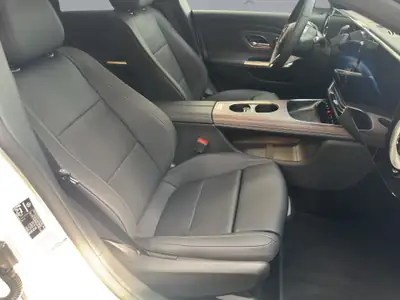 Mercedes-Benz CLA 350 Progressive 4Matic — Berline électrique premium, quasi neuve avec 20 km — Miniature 16