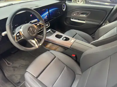 Mercedes-Benz CLA 350 Progressive 4Matic — Berline électrique premium, quasi neuve avec 20 km — Miniature 19