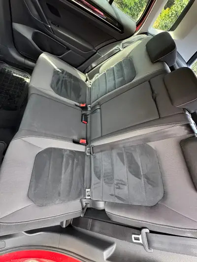 VW Golf Sportsvan 2.0 TDI Highline — Monospace efficace, 174'000 km, boîte manuelle — tableau de bord