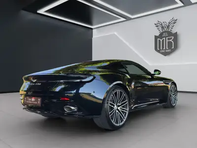 Aston Martin DB12 — Chef-d'œuvre britannique ultra-performant, 6'900 km seulement — interior