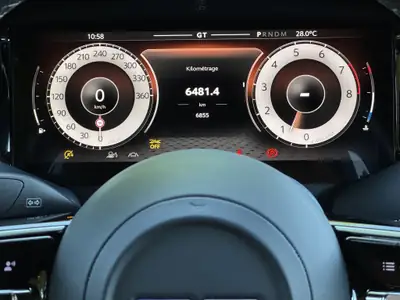 Aston Martin DB12 — Chef-d'œuvre britannique ultra-performant, 6'900 km seulement — Thumbnail 10