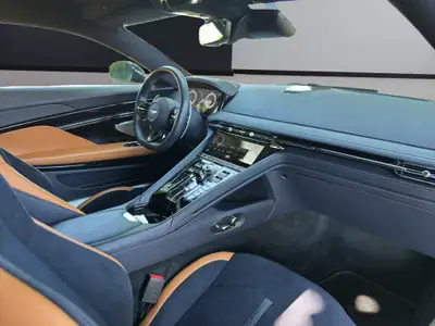 Aston Martin DB12 — Chef-d'œuvre britannique ultra-performant, 6'900 km seulement — Thumbnail 14