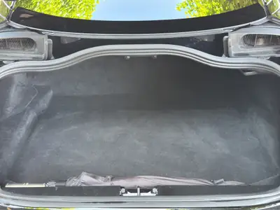 Aston Martin DB12 — Chef-d'œuvre britannique ultra-performant, 6'900 km seulement — Thumbnail 15