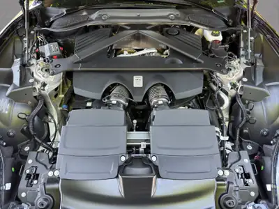 Aston Martin DB12 — Chef-d'œuvre britannique ultra-performant, 6'900 km seulement — Thumbnail 16