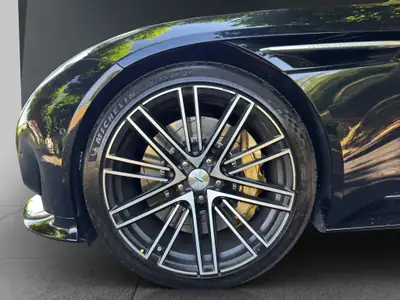 Aston Martin DB12 — Chef-d'œuvre britannique ultra-performant, 6'900 km seulement — Thumbnail 17