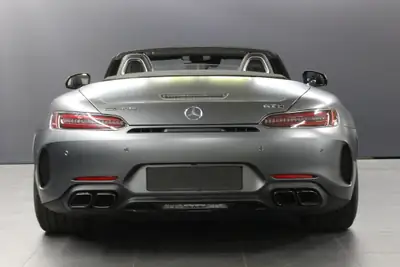 Mercedes-AMG GT C Cabriolet 2019 — Roadster sportif 557 ch, très peu roulé — interior