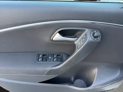 VW Polo 1.2 TSI Comfortline — Citadine dynamique, entretien suivi, sans sinistre — Miniature 12