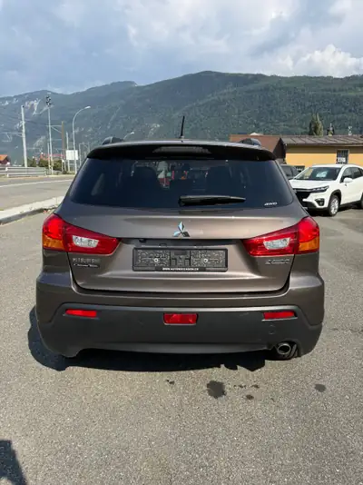 Mitsubishi ASX 1.8 DID Intense 4WD — SUV compact fiable, 47 300 km, 2 jeux de roues — Miniatura 7