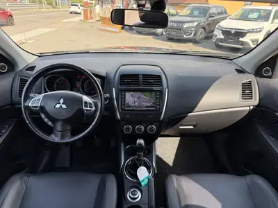 Mitsubishi ASX 1.8 DID Intense 4WD — SUV compact fiable, 47 300 km, 2 jeux de roues — Miniatura 9