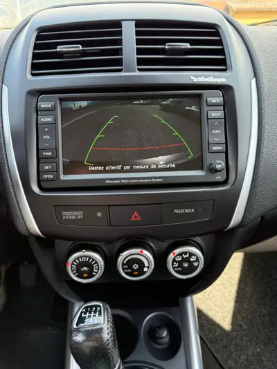 Mitsubishi ASX 1.8 DID Intense 4WD — SUV compact fiable, 47 300 km, 2 jeux de roues — Miniatura 11