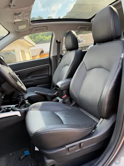 Mitsubishi ASX 1.8 DID Intense 4WD — SUV compact fiable, 47 300 km, 2 jeux de roues — Miniatura 13