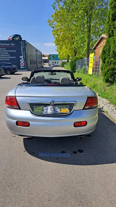 Chrysler Sebring 2.7 V6 24V — Cabriolet dynamique, moteur puissant et sans sinistre — Heckansicht
