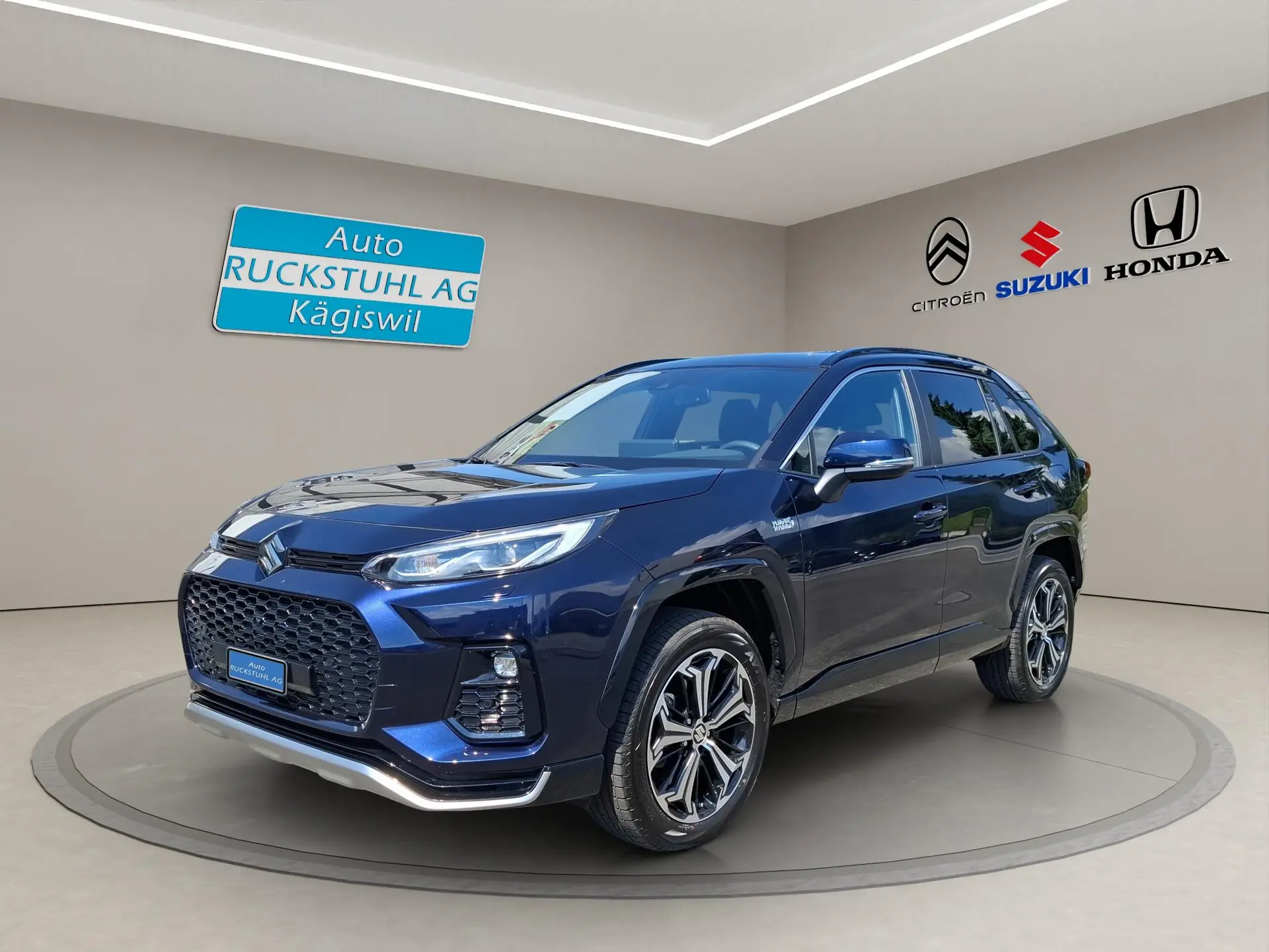 Suzuki Across 2.5 PHEV Compact Top 4x4 — SUV hybride rechargeable 306 ch, 4WD intégral