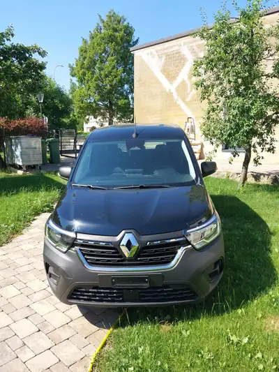 Renault Kangoo 1.3 TCe Extra — Utilitaire polyvalent, 30 700 km seulement — vue extérieure