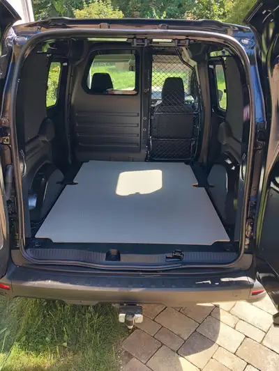 Renault Kangoo 1.3 TCe Extra — Utilitaire polyvalent, 30 700 km seulement — intérieur