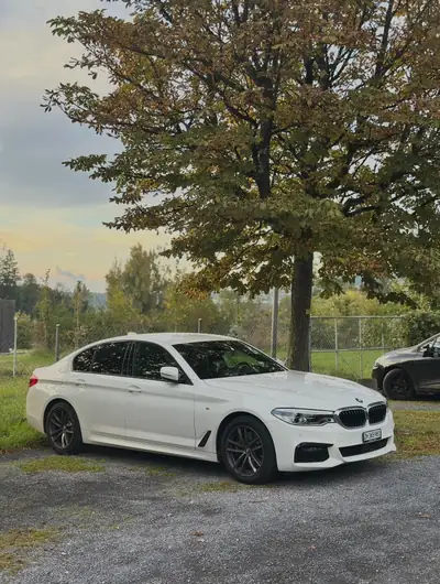 BMW 530i xDrive 2019 — Berline de luxe performante, 73 500 km seulement — vue extérieure