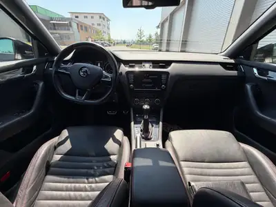 Skoda Octavia RS 2.0 TSI — Break sportif entretenu, 220 ch dynamiques — Detail