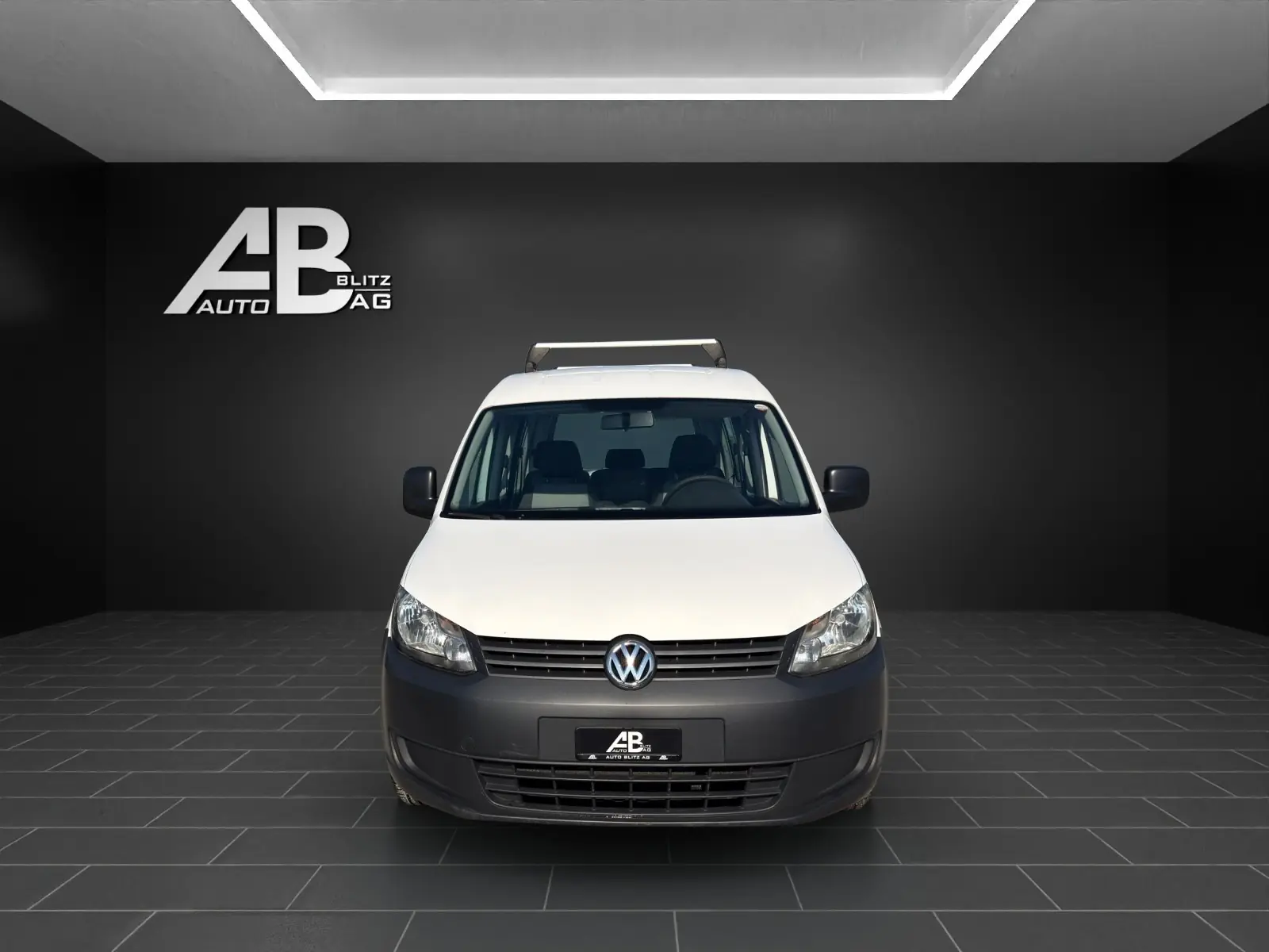 VW Caddy 1.2 TSI Entry — Utilitaire compact fiable, fraîchement révisé