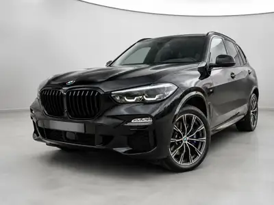 BMW X5 45e xDrive — SUV hybride rechargeable, 75 000 km, garantie jusqu'en 2027 — vue extérieure