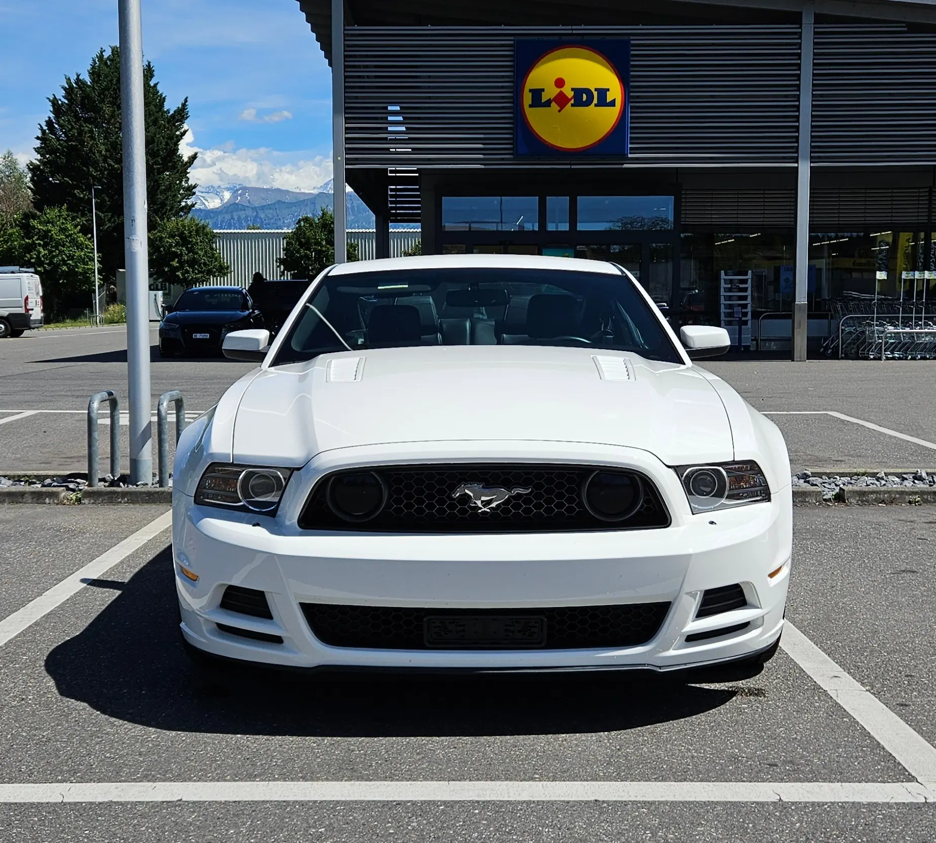 Ford Mustang 5.0 V8 GT Coupé — Muscle car américain légendaire, 417 ch purs — Außenansicht