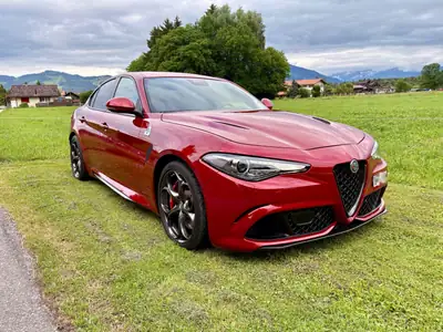 Alfa Romeo Giulia 2.9 V6 Biturbo Quadrifoglio — 510 ch, État neuf, Seulement 27 500 km — exterior view