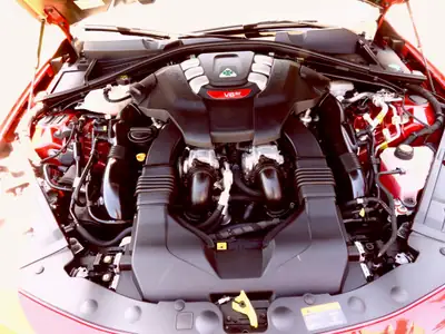 Alfa Romeo Giulia 2.9 V6 Biturbo Quadrifoglio — 510 ch, État neuf, Seulement 27 500 km — dashboard