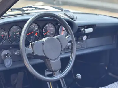 Porsche 911 SC 3.0 Targa 1982 — Icône des années 80, Oldtimer authentique — Miniature 10