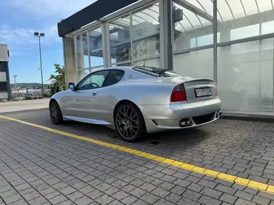 Maserati GranSport 4.2 V8 — Coupé sportif italien, 51'000 km seulement — Heckansicht