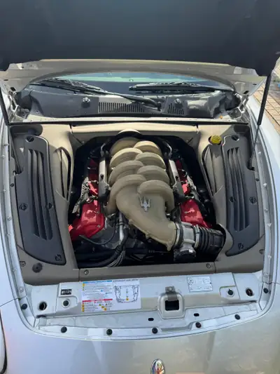 Maserati GranSport 4.2 V8 — Coupé sportif italien, 51'000 km seulement — Innenraum
