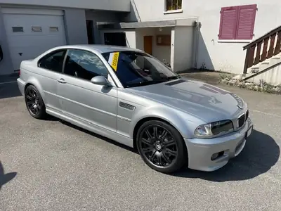 BMW M3 Coupé 2002 — Légendaire propulsion 343 ch, historique sans sinistre — fianco