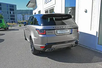 Land Rover Range Rover Sport D300 — SUV premium hybride diesel, entretien Land Rover — Miniature 8