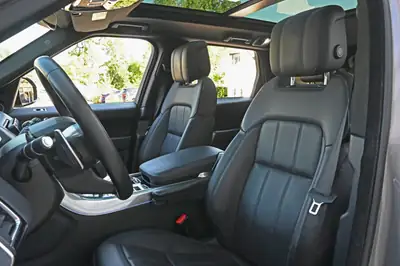 Land Rover Range Rover Sport D300 — SUV premium hybride diesel, entretien Land Rover — Miniature 11