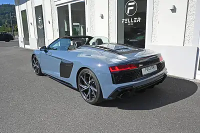 Audi R8 Spyder RWD S-Tronic — Superbe cabriolet 540 ch, 15'000 km seulement — Miniature 7