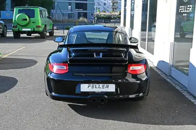Porsche 911 GT3 — Le purisme sportif incarné, 28000 km seulement — Miniature 12
