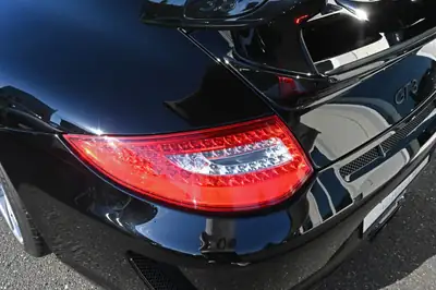 Porsche 911 GT3 — Le purisme sportif incarné, 28000 km seulement — Miniature 13