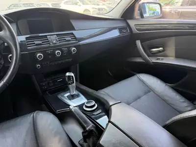 BMW 525i Touring Steptronic — Break sportif automatique, 270'000 km, sans accident — Miniature 7