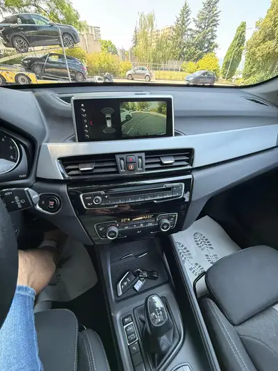 BMW X1 sDrive 20d xLine — SUV compact diesel, entretien à jour, garantie disponible — Miniature 8
