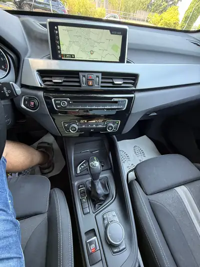 BMW X1 sDrive 20d xLine — SUV compact diesel, entretien à jour, garantie disponible — Miniature 9