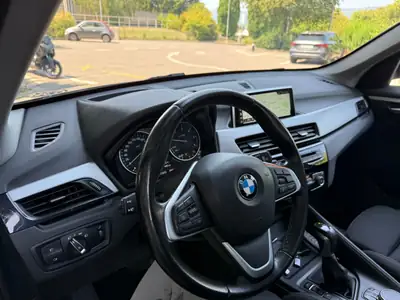 BMW X1 sDrive 20d xLine — SUV compact diesel, entretien à jour, garantie disponible — Miniature 20