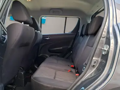 Suzuki Swift 1.2 GL Top — Citadine polyvalente 4x4, 240 000 km — Miniature 10