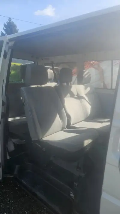 VW T4 2.5 TDI — Monospace 9 places robuste, sans sinistre — Seitenansicht