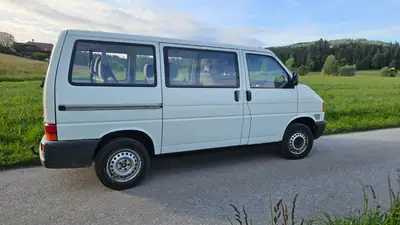 VW T4 2.5 TDI — Monospace 9 places robuste, sans sinistre — Heckansicht