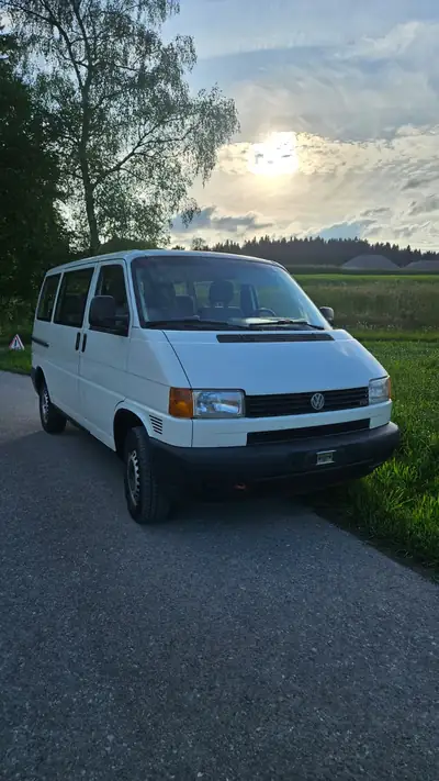 VW T4 2.5 TDI — Monospace 9 places robuste, sans sinistre — Innenraum